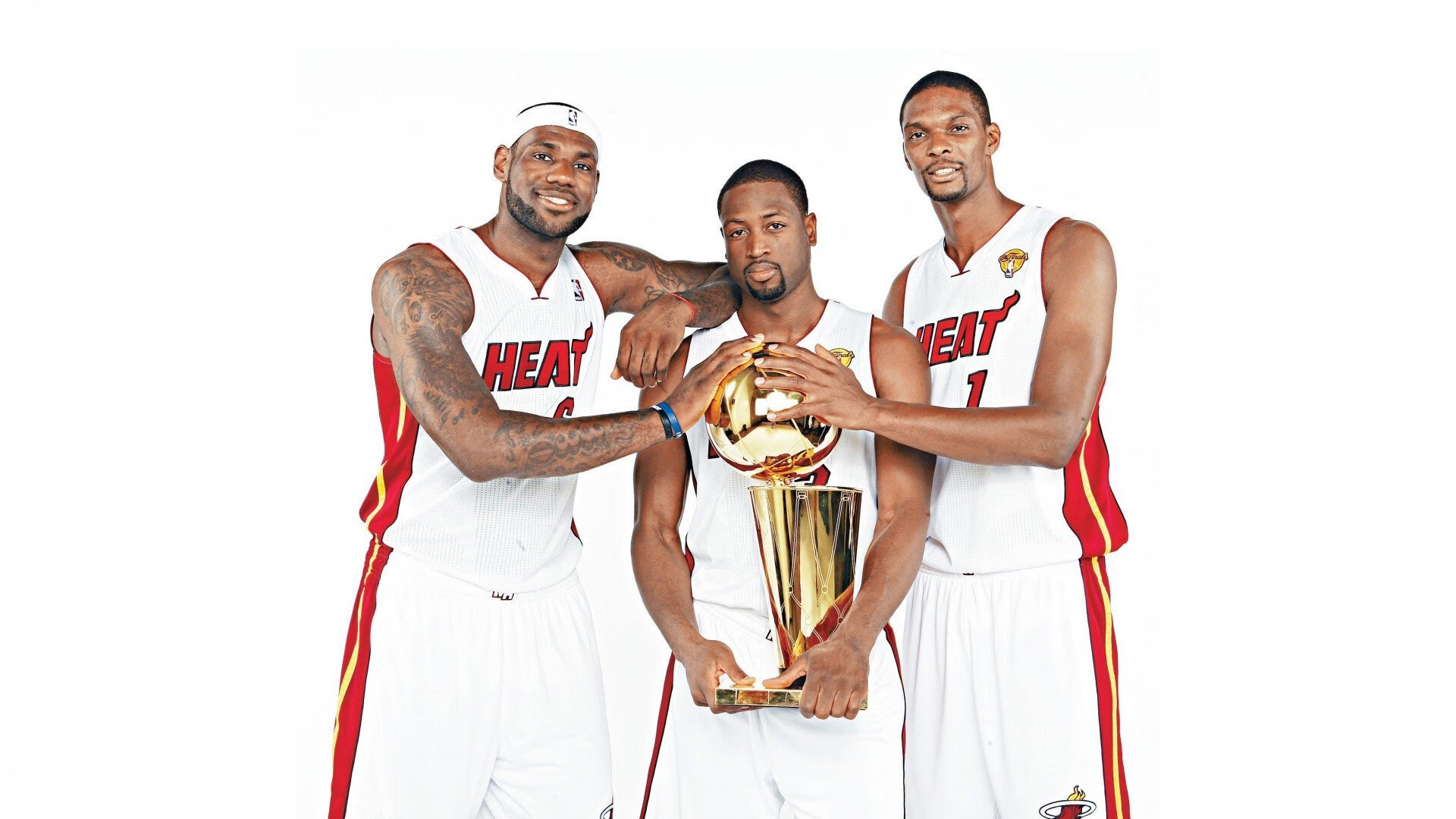 冰球联赛激战正酣，豪门对决引爆球迷热情，新秀表现抢眼：乐竞体育下载